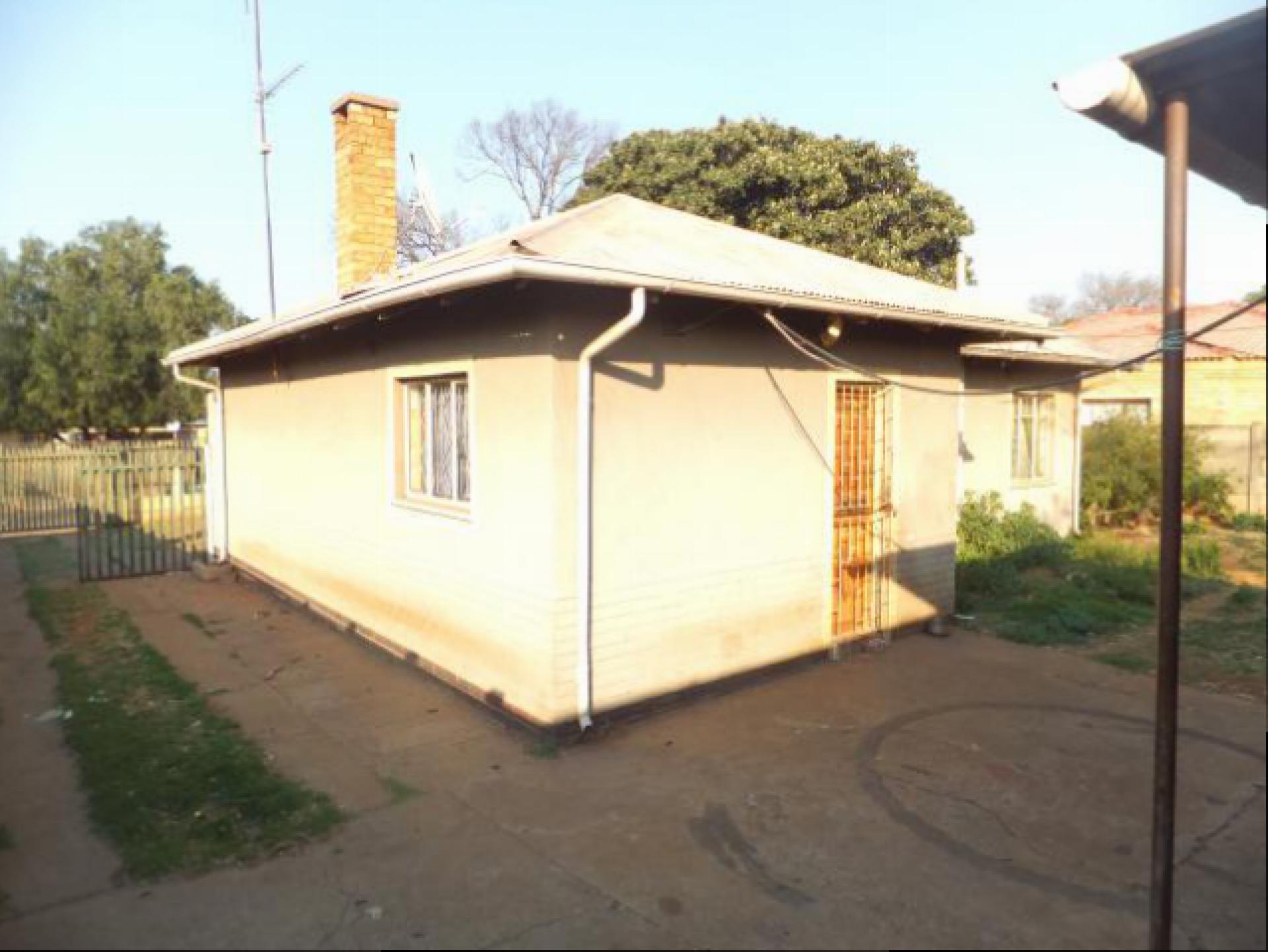 Backyard of property in Vanderbijlpark