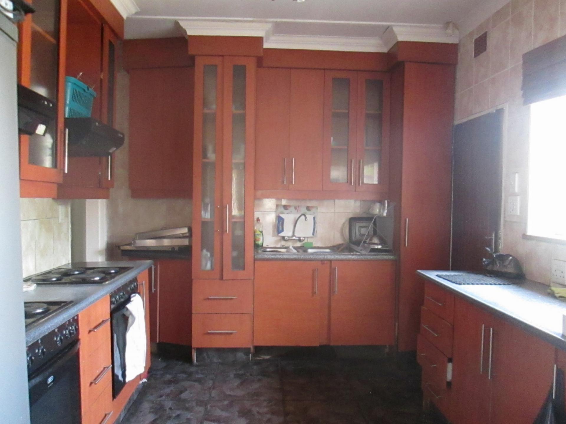 Kitchen - 13 square meters of property in Kempton Park