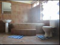 Bathroom 1 - 10 square meters of property in Kempton Park