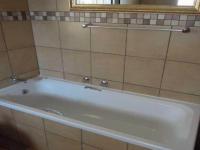 Main Bathroom - 15 square meters of property in Emalahleni (Witbank) 