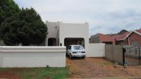 2 Bedroom 2 Bathroom Cluster for Sale for sale in Ennerdale