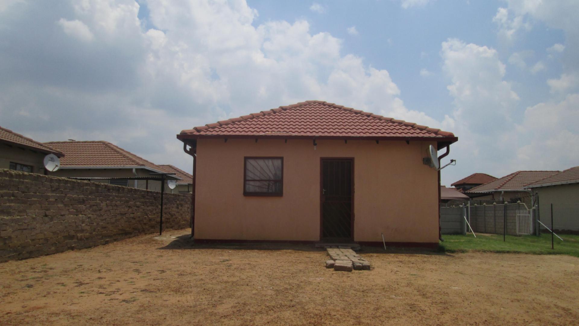 Front View of property in Vanderbijlpark