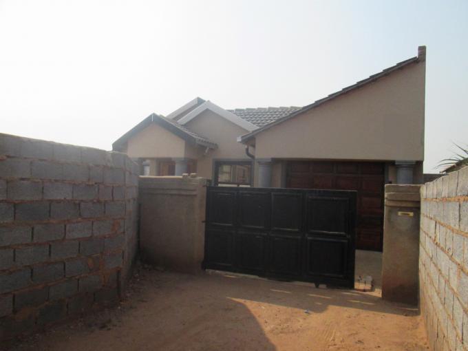 3 Bedroom House for Sale For Sale in Roodekop - Private Sale - MR147390