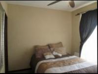 Main Bedroom - 12 square meters of property in Glenmarais (Glen Marais)