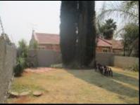 Backyard of property in Glen Marais