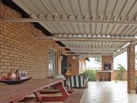 Patio - 32 square meters of property in The Wilds Estate