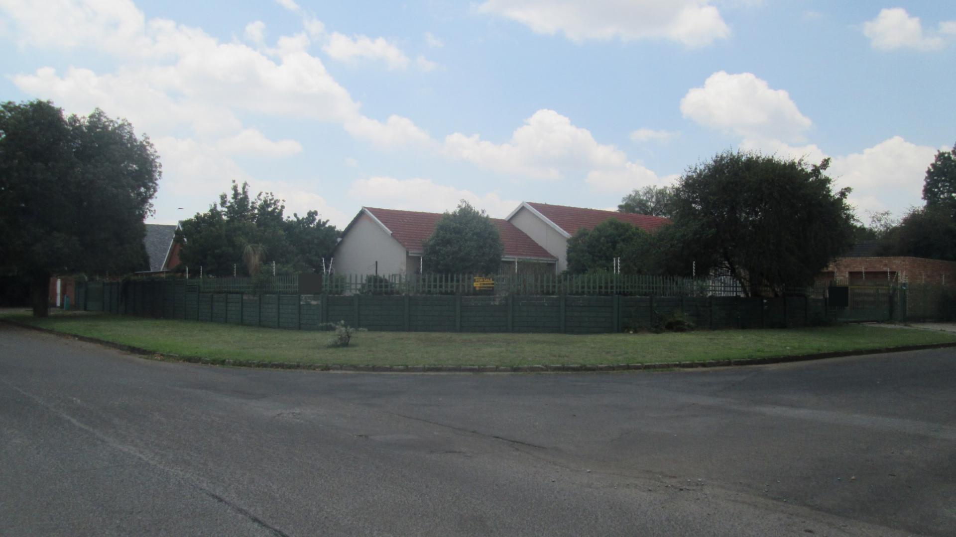 Front View of property in Boksburg