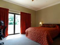 Main Bedroom - 21 square meters of property in Silverwoods Country Estate