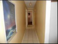 Spaces - 43 square meters of property in Redcliffe
