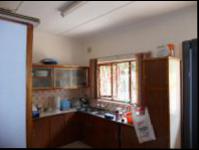 Kitchen - 86 square meters of property in Redcliffe