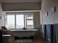 Bathroom 2 - 4 square meters of property in Shandon Estate