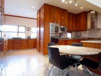 Kitchen - 18 square meters of property in The Wilds Estate