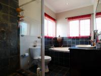 Main Bathroom - 8 square meters of property in Woodlands Lifestyle Estate