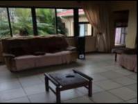 Lounges of property in Winklespruit