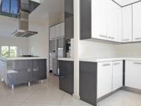Kitchen - 20 square meters of property in Silver Lakes Golf Estate