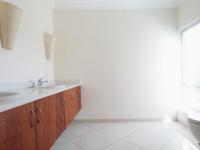 Bathroom 1 - 12 square meters of property in Silver Lakes Golf Estate