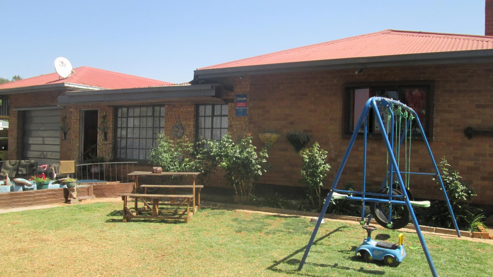 Front View of property in Vanderbijlpark