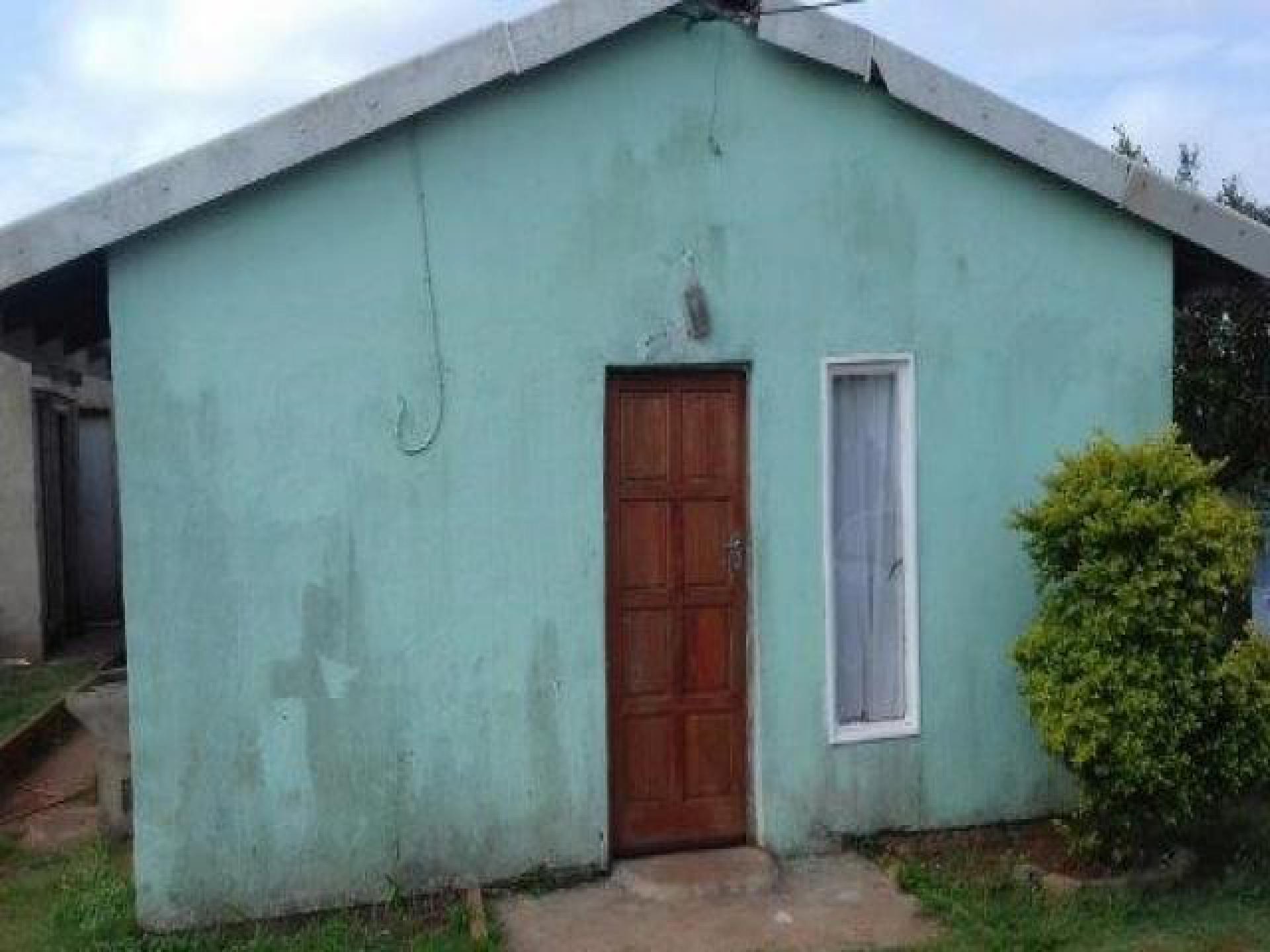 Front View of property in Lamontville