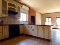 Kitchen - 16 square meters of property in Willow Acres Estate