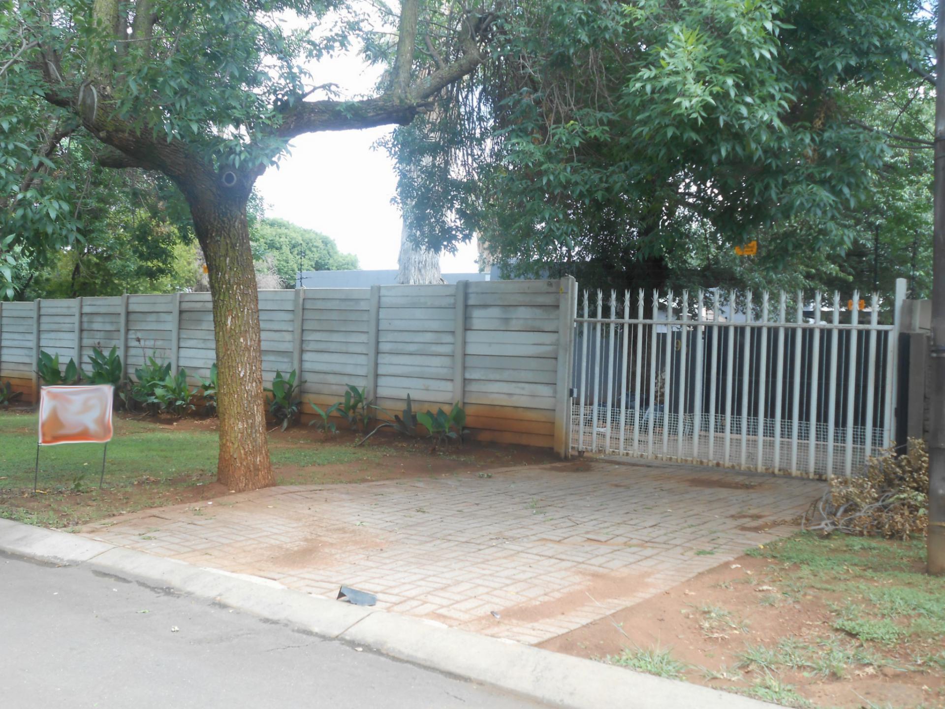 Front View of property in Klipwater