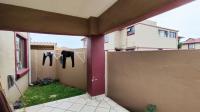 Patio - 15 square meters of property in Newmarket Park