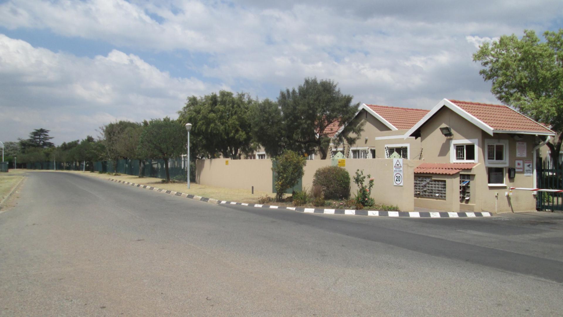 Front View of property in Parkdene (JHB)