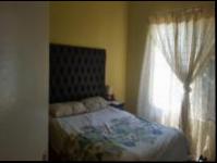 Bed Room 1 - 12 square meters of property in Parkdene (JHB)