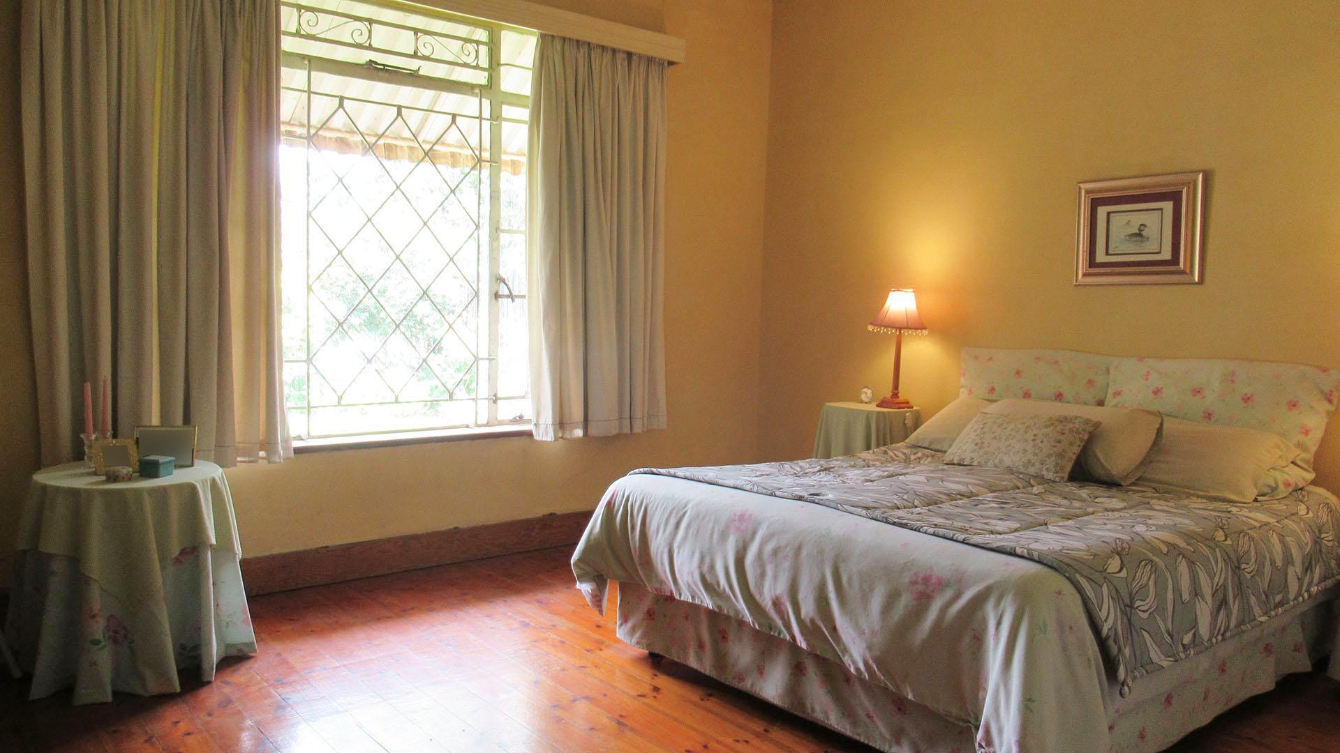 Bed Room 1 - 23 square meters of property in Kensington - JHB