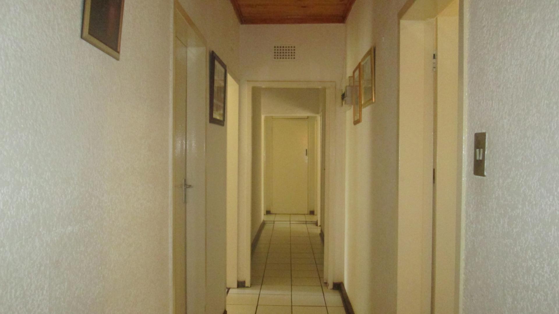 Spaces - 11 square meters of property in Arcon Park