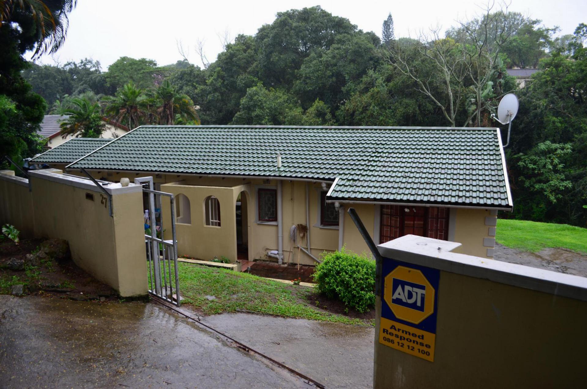 Front View of property in Pinetown 