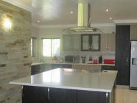 Kitchen - 23 square meters of property in Sunward park