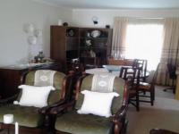 Lounges - 57 square meters of property in Secunda