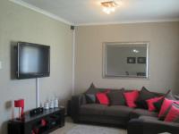 Lounges - 11 square meters of property in Dalpark