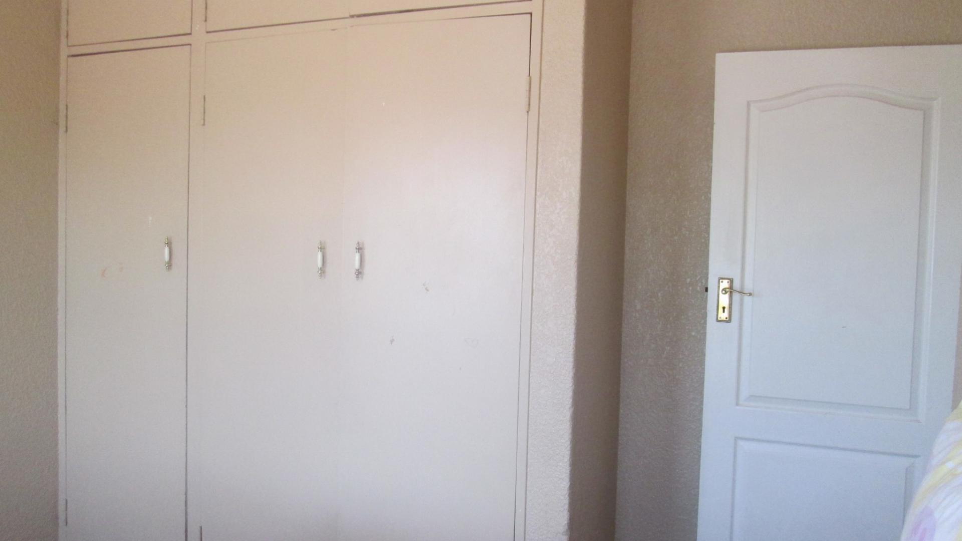 Bed Room 3 - 11 square meters of property in Dalpark