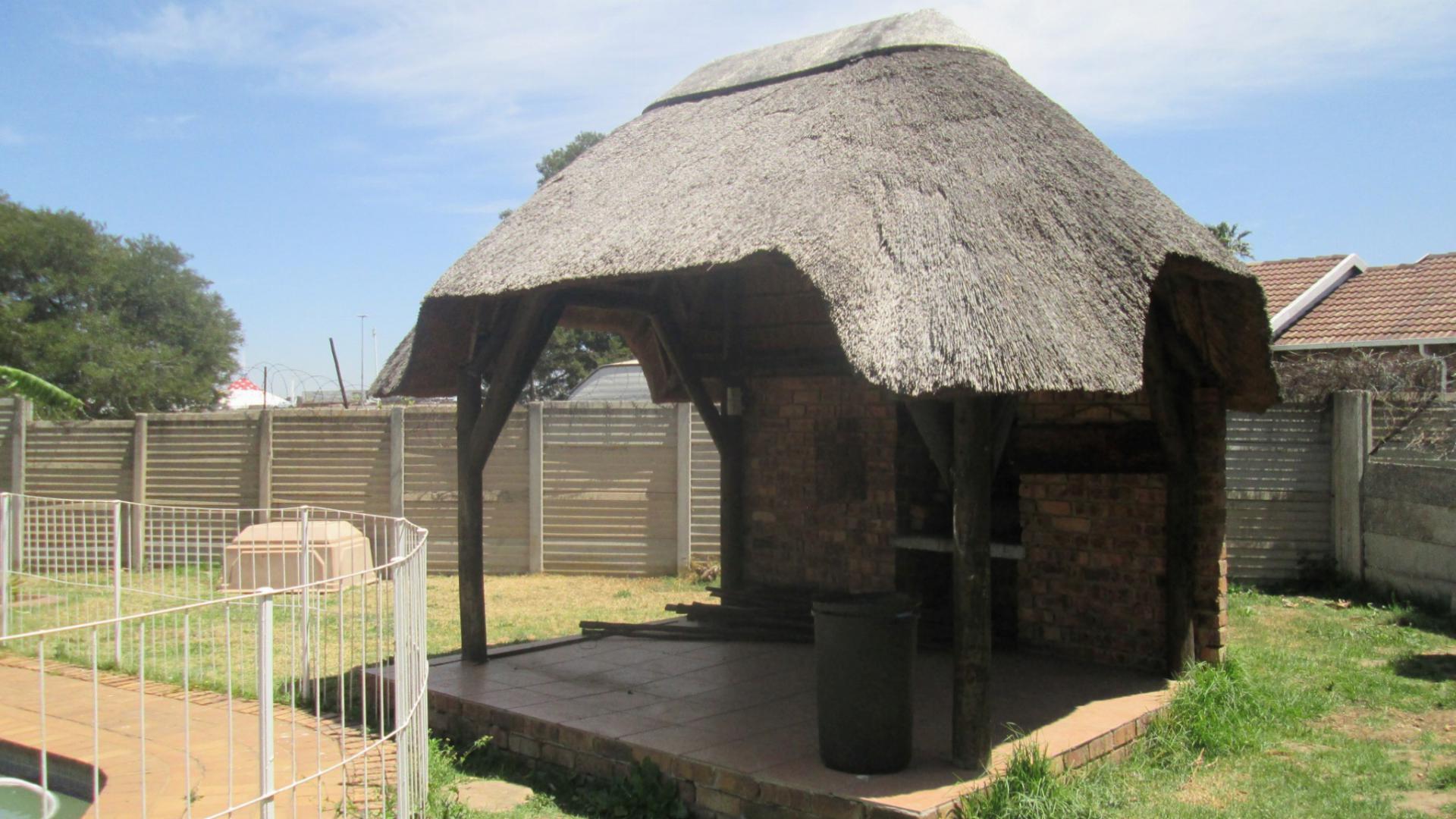 Entertainment - 26 square meters of property in Dalpark