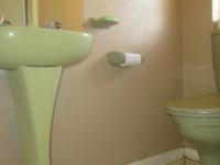 Bathroom 1 - 1 square meters of property in Dalpark