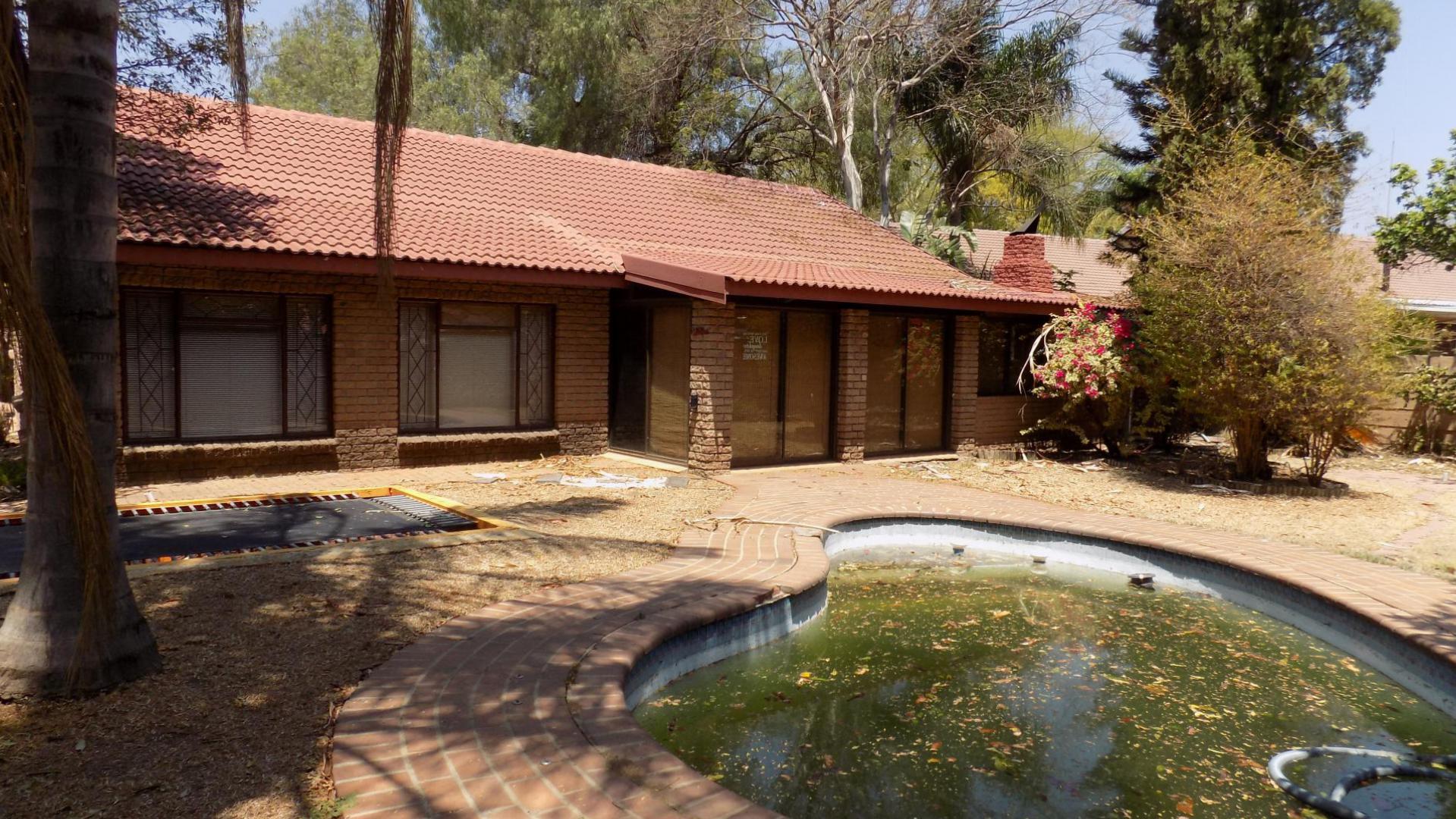 Front View of property in Rustenburg