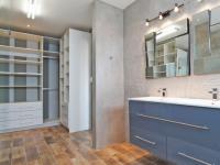 Main Bathroom - 11 square meters of property in Newmark Estate