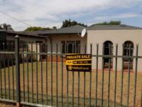 Front View of property in Silverton