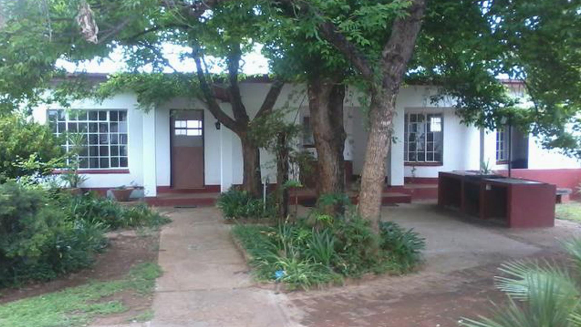 6 Bedroom House  for Sale For Sale in Zeerust  Private Sale