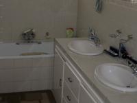 Main Bathroom - 24 square meters of property in Zeerust