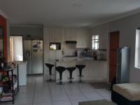 Lounges - 29 square meters of property in Stellenbosch