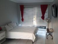 Main Bedroom - 21 square meters of property in Stellenbosch