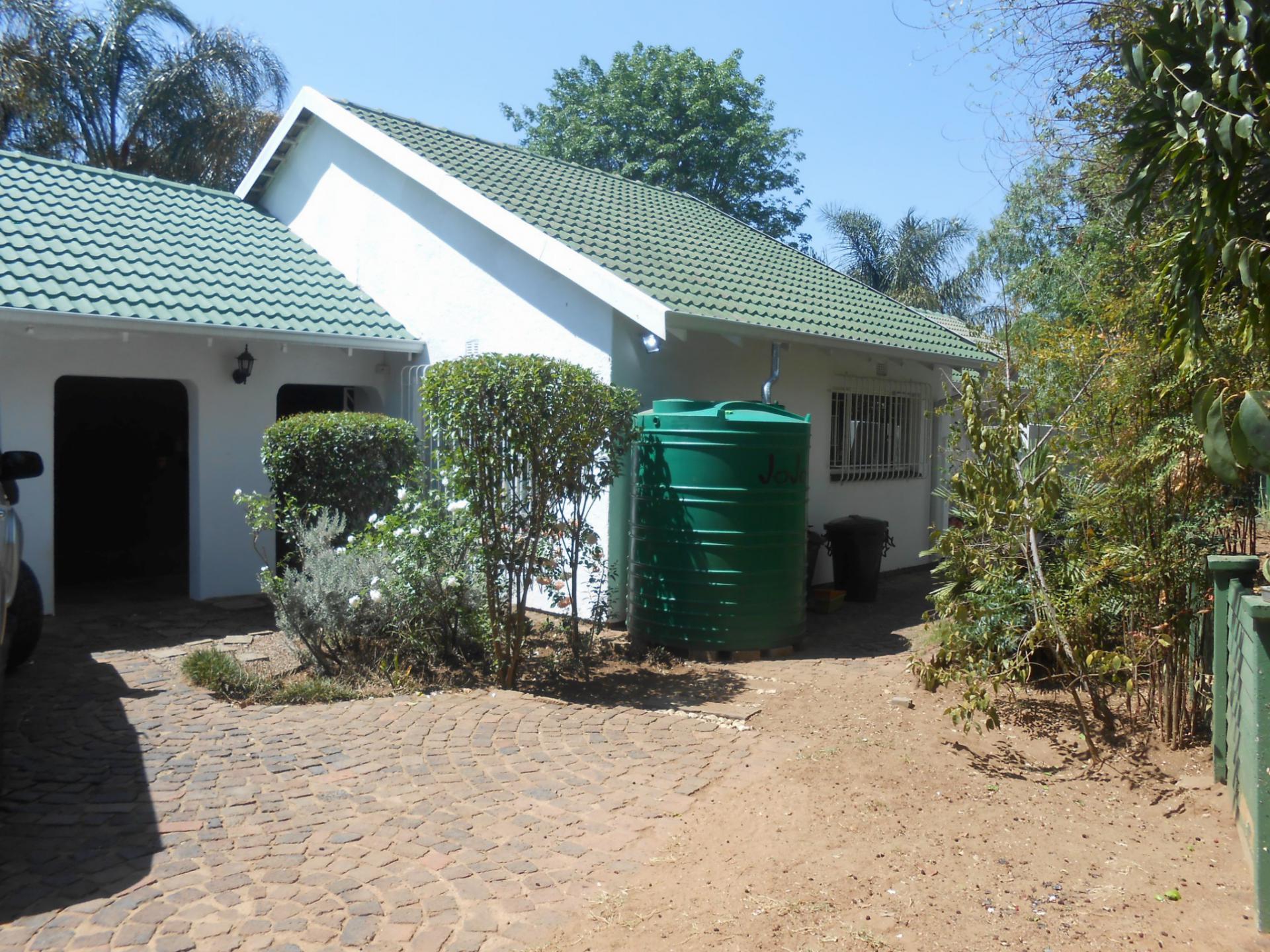 Front View of property in Northwold