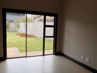 Bed Room 1 - 14 square meters of property in Midstream Estate