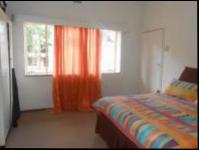 Main Bedroom - 22 square meters of property in Johannesburg North