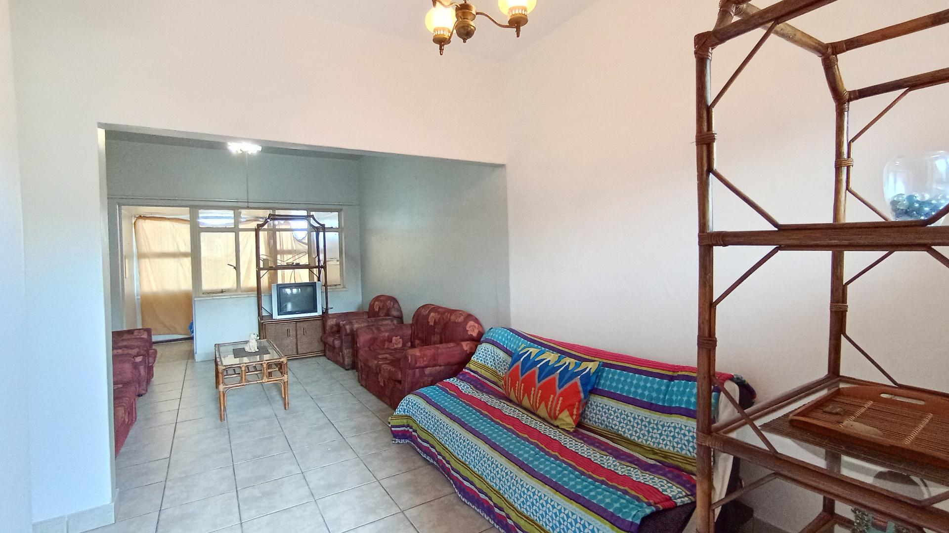 Dining Room - 8 square meters of property in Margate