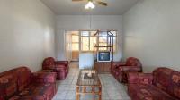 Lounges - 15 square meters of property in Margate