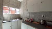 Kitchen - 7 square meters of property in Margate