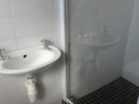 Bathroom 1 - 3 square meters of property in Worcester